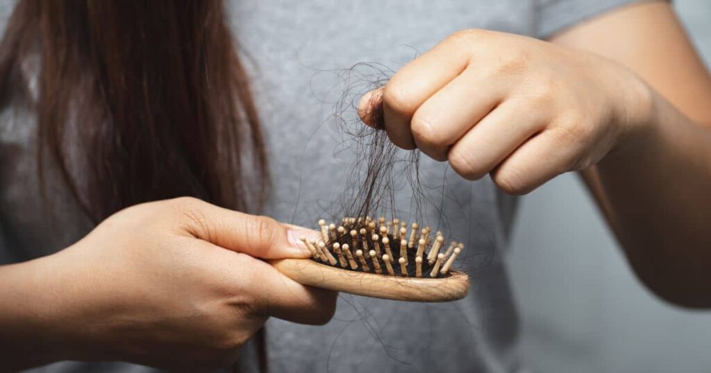 hair thinning causes female