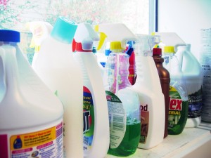 Many common cleaning products contain chemicals that can build up in your system and bog down your liver.